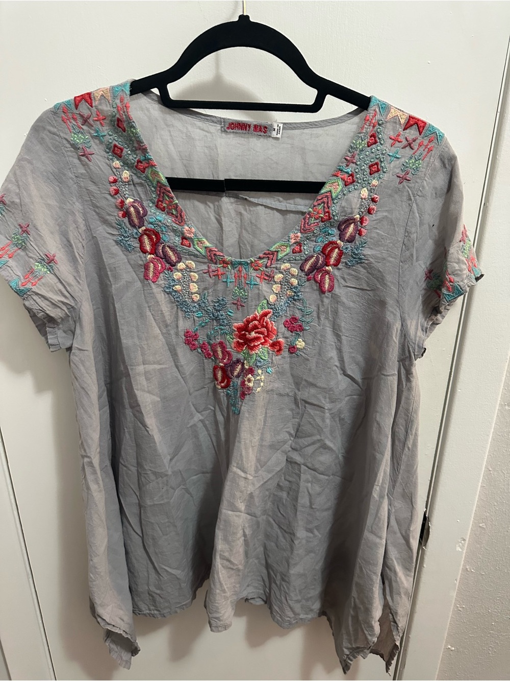 Johnny Was Gray Embroidered V-Neck Tunic with Multicolor Floral Stitching
